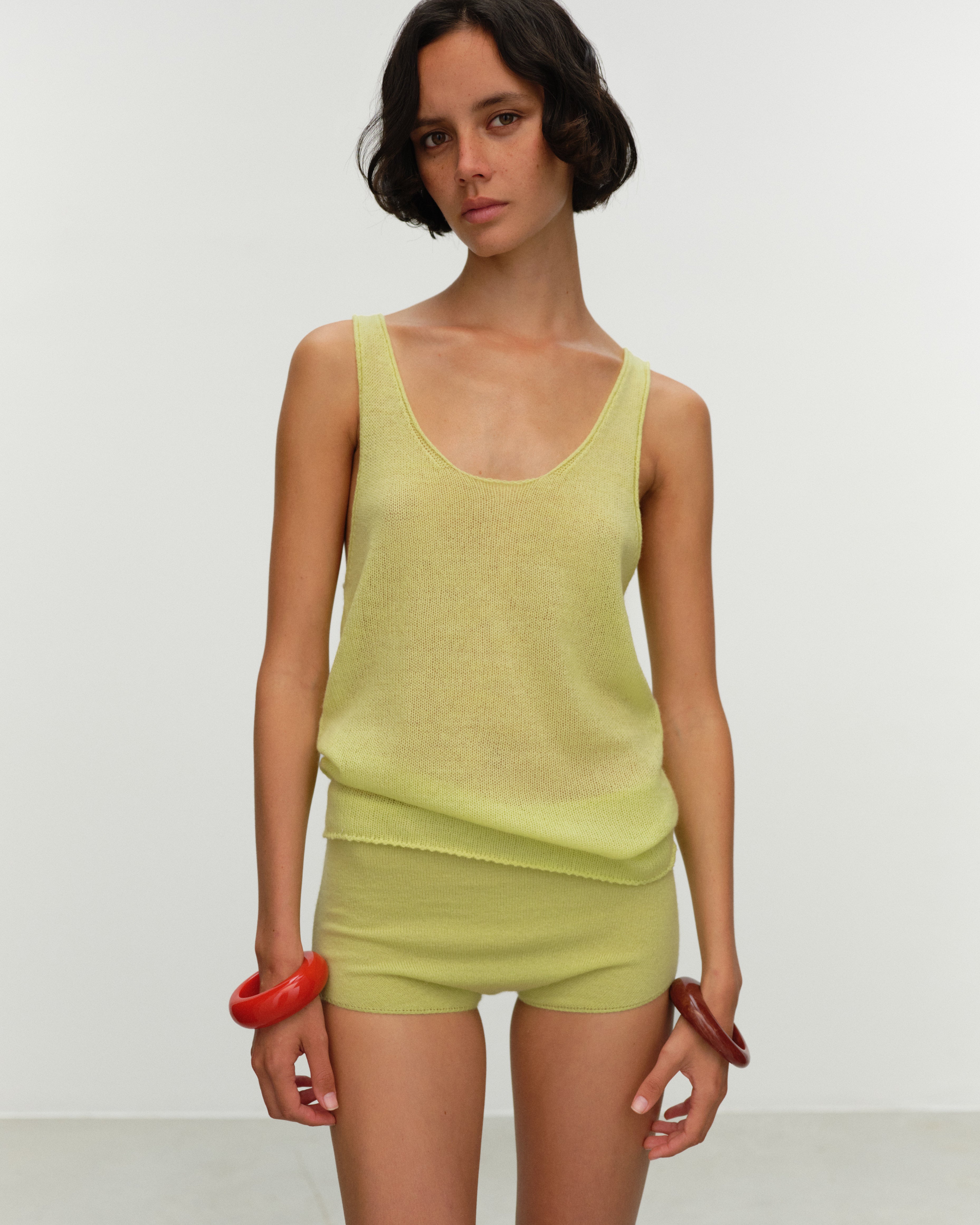 MADGE Deep Neck Tank Top Sweater – ELY ELY