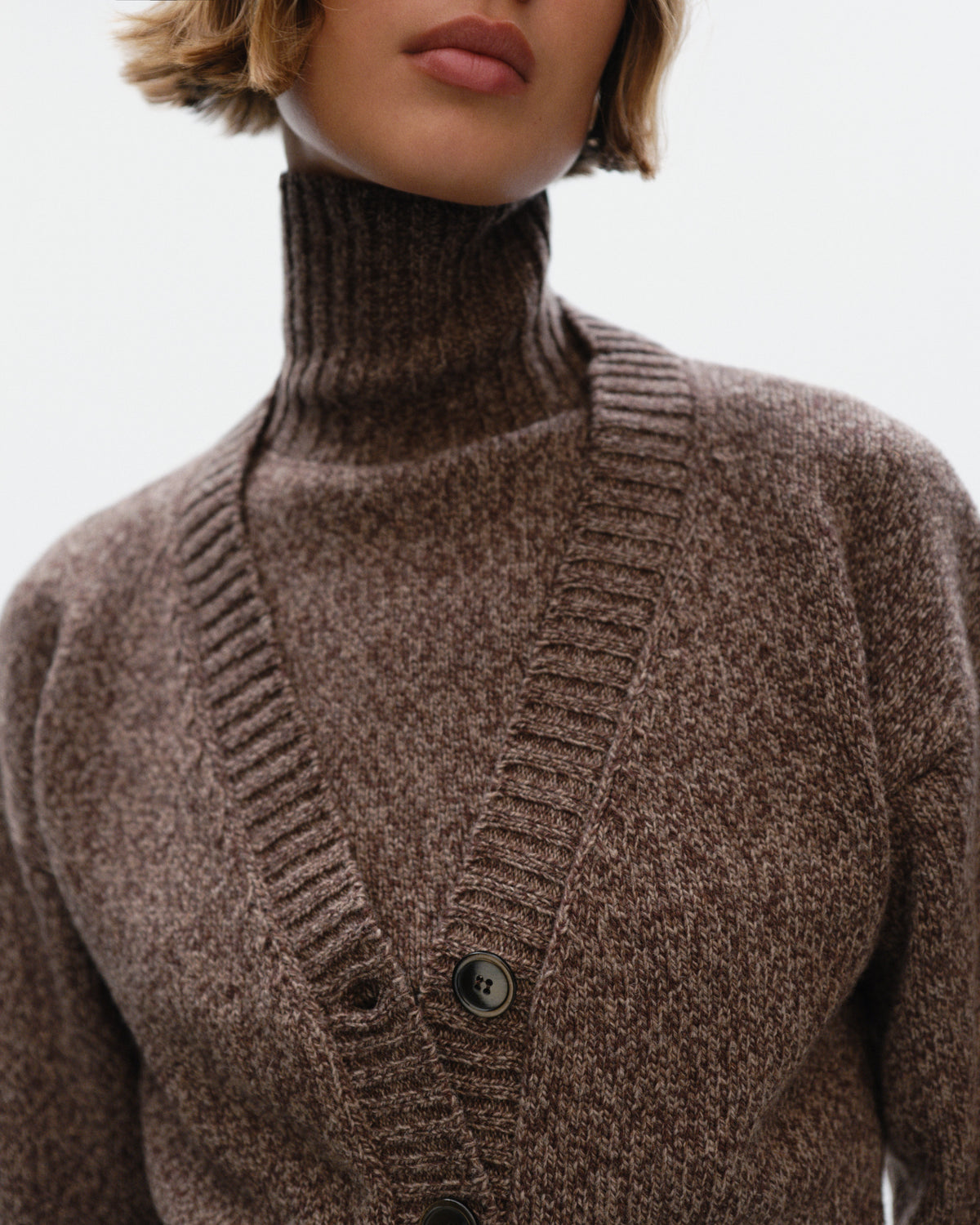 EBBA V-Neck Cardigan