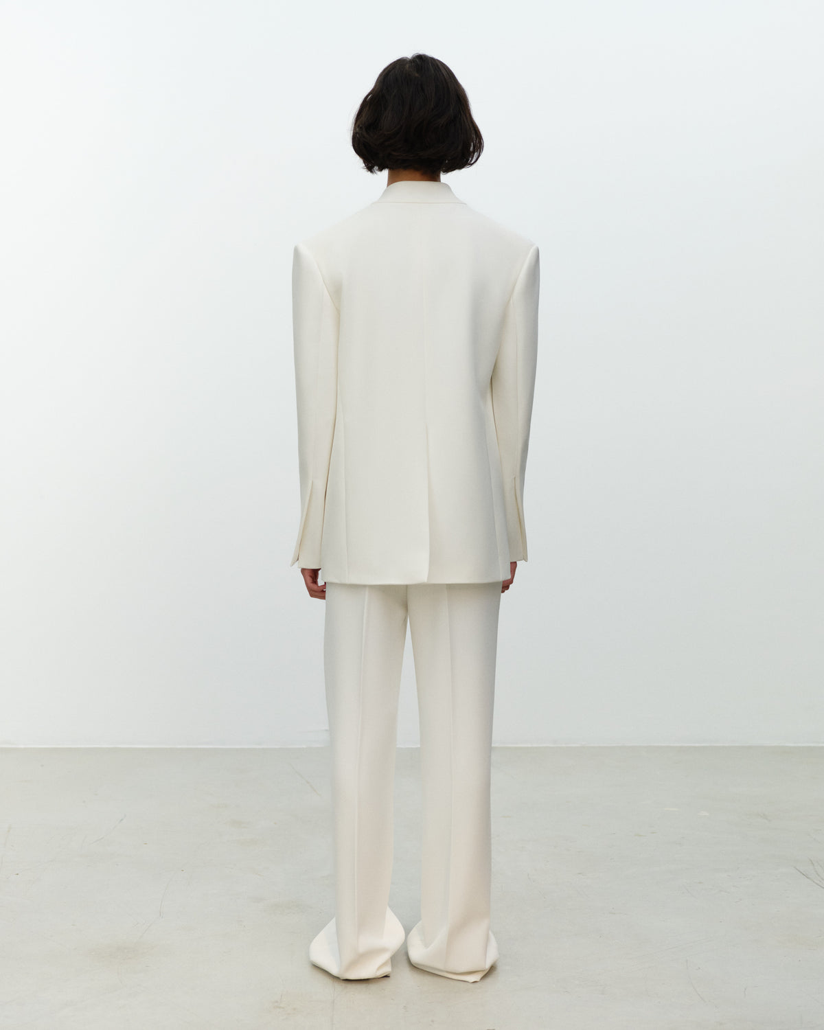 HANNIE Neckless Jacket