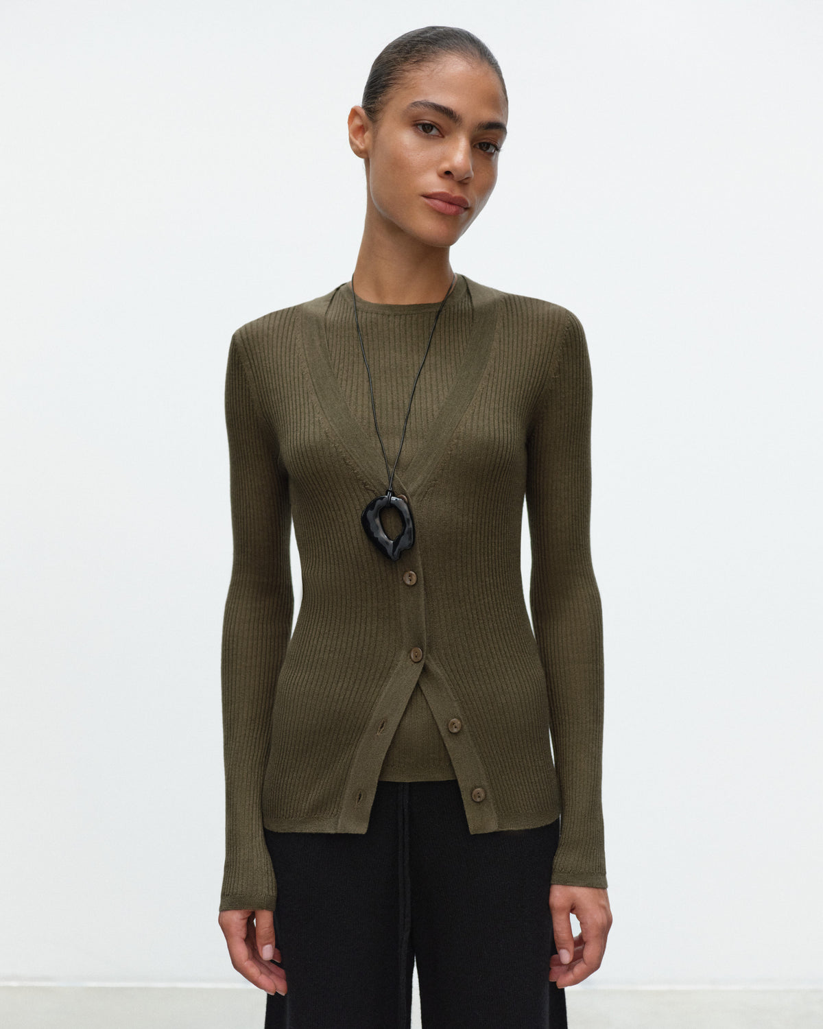 CLOE Cardigan in Silk and Cashmere