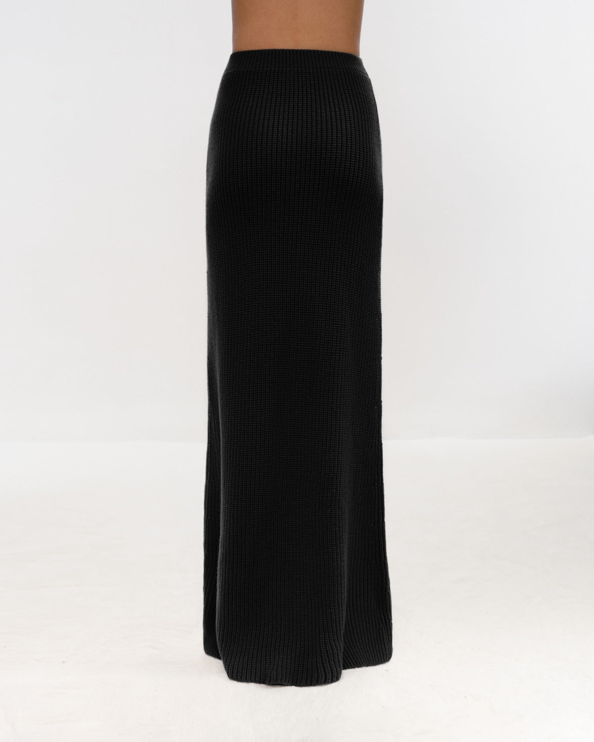 HARRIET Ribbed Long Skirt Black