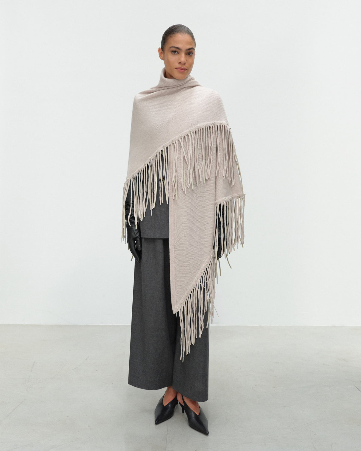 FRIDA Shawl in Wool and Cashmere