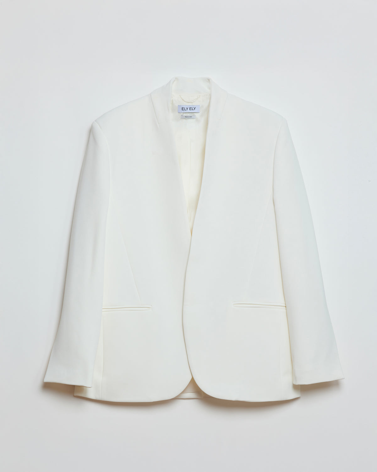 HANNIE Neckless Jacket