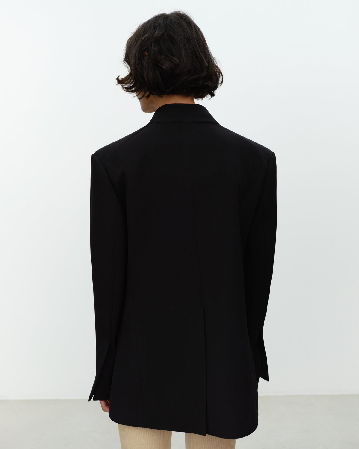 HANNIE Neckless Jacket