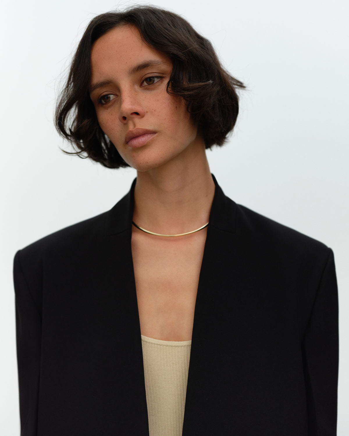HANNIE Neckless Jacket