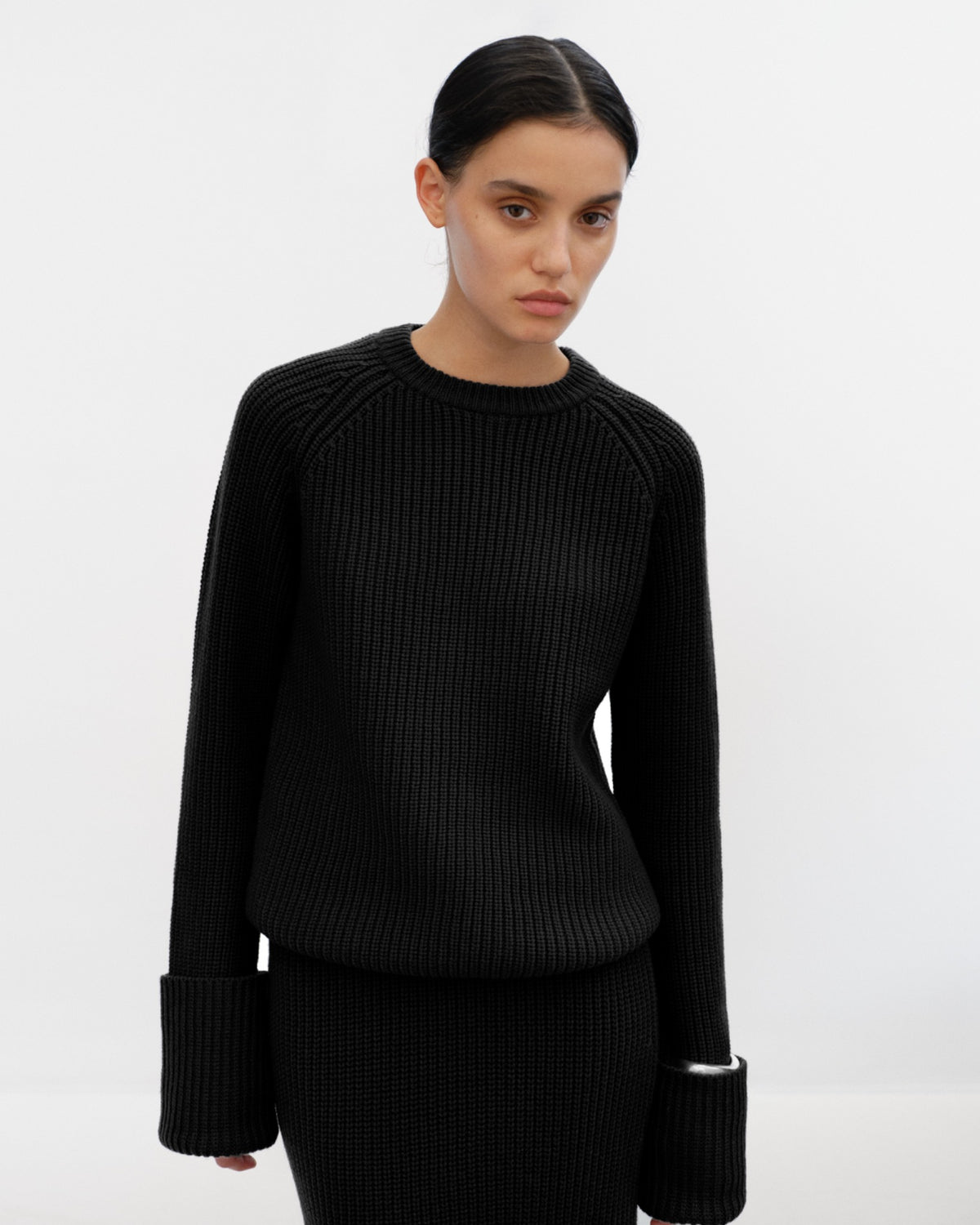 HAIDEE Ribbed Round Neck Sweater Black